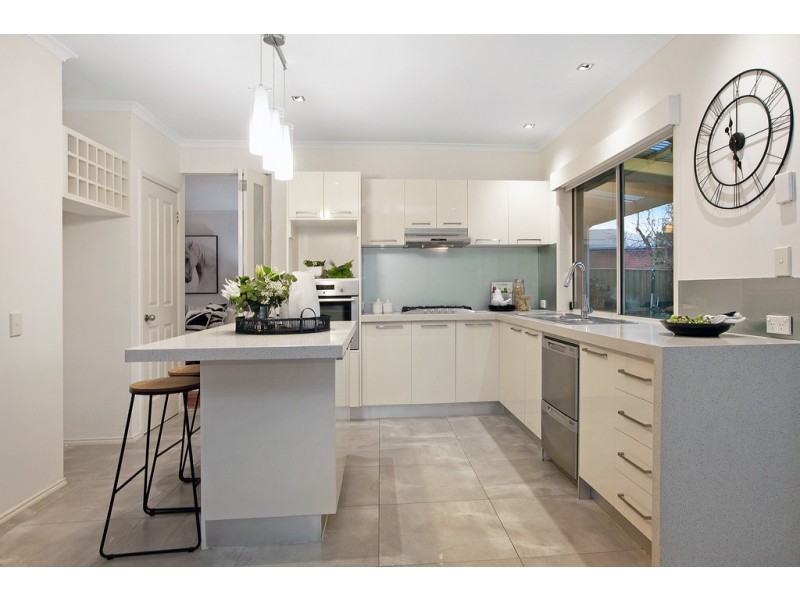 20 Highview Drive, South Morang VIC 3752