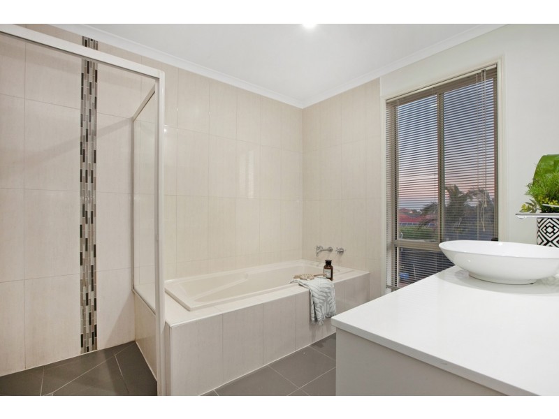 20 Highview Drive, South Morang VIC 3752