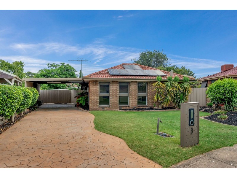 3 Debbie Court, Mill Park VIC 3082