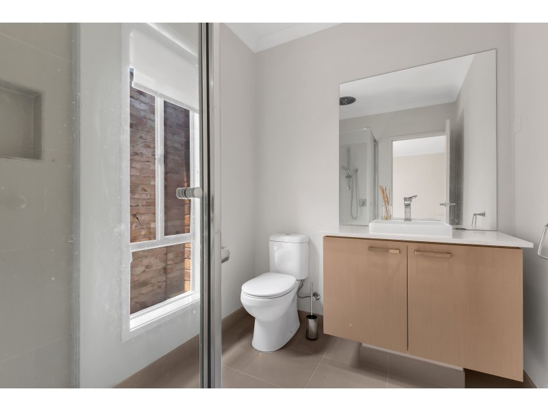 53 Applegum Drive, South Morang VIC 3752