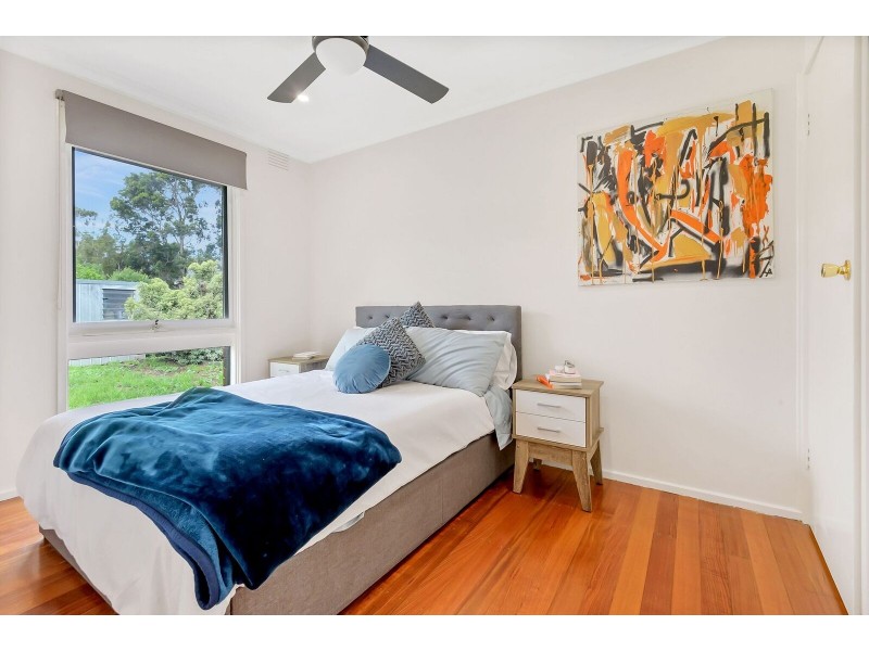 24 Statesman Crescent, Mill Park VIC 3082