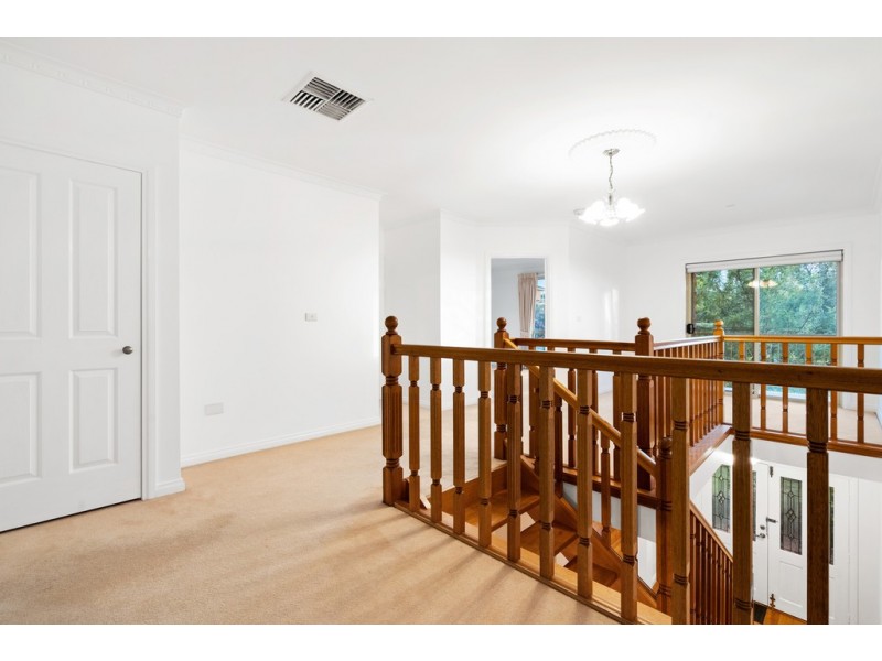 21 Tallow Wood Drive, Greensborough VIC 3088