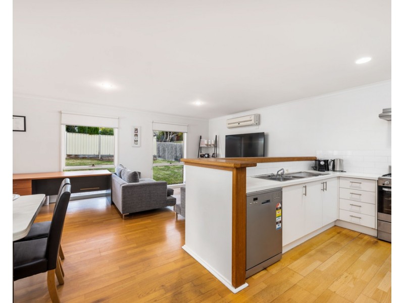 3 Jasmine Drive, Mill Park VIC 3082