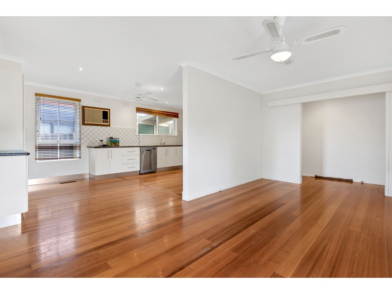 27 Tilbury Street, Thomastown VIC 3074