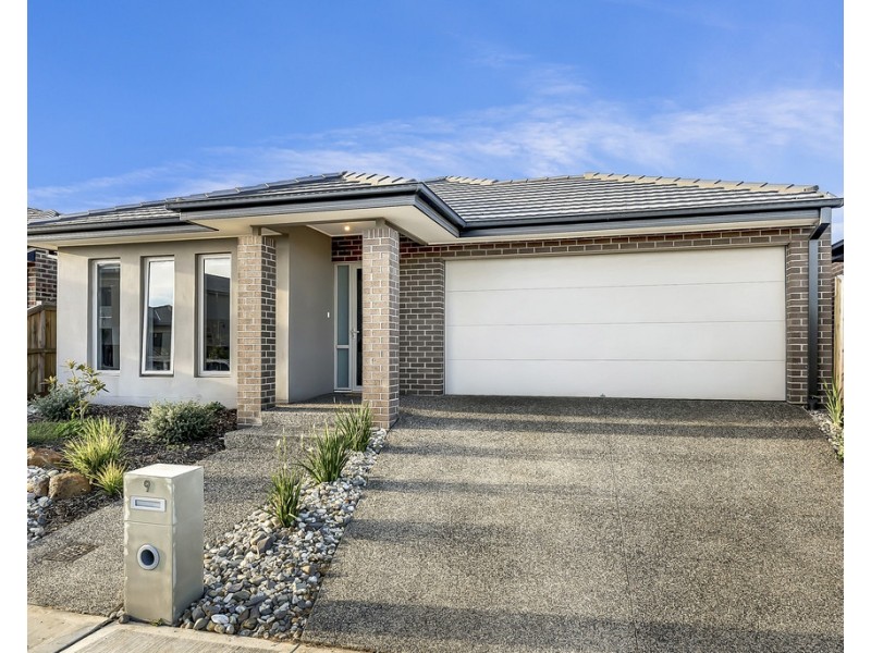 9 Coach Drive, Donnybrook VIC 3064