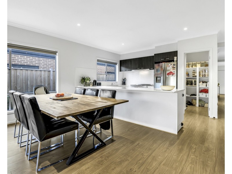 9 Coach Drive, Donnybrook VIC 3064