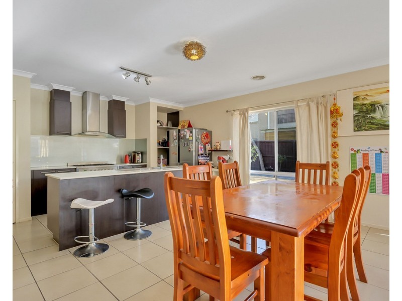 24 Ferncroft Drive, South Morang VIC 3752