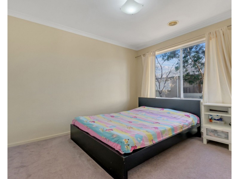 24 Ferncroft Drive, South Morang VIC 3752