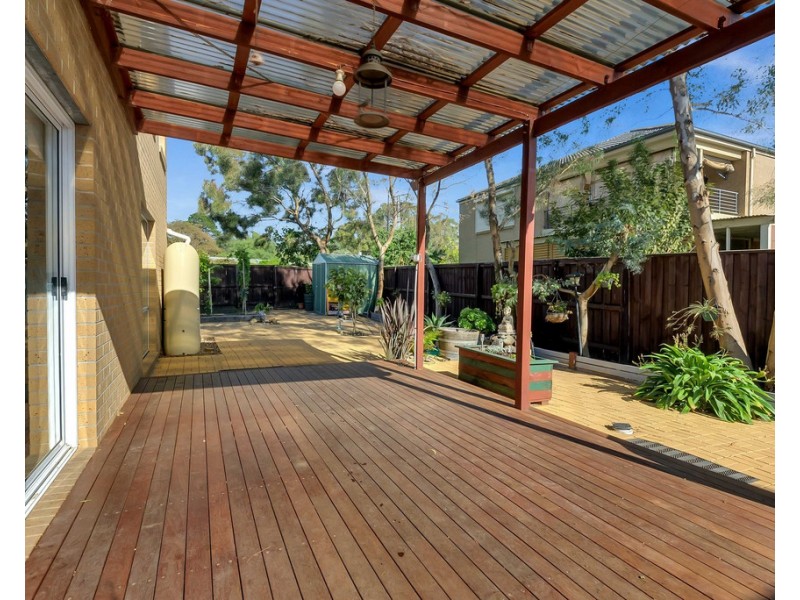 24 Ferncroft Drive, South Morang VIC 3752