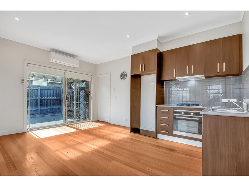 1/30 Highland Street, Kingsbury VIC 3083