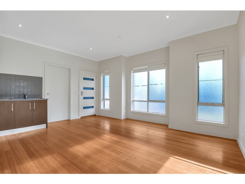 1/30 Highland Street, Kingsbury VIC 3083