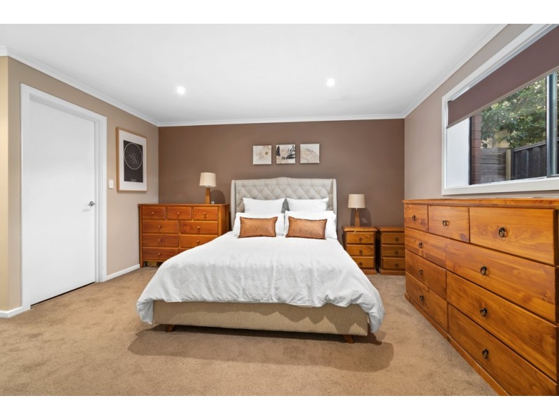 5 Luton Way, Bundoora VIC 3083