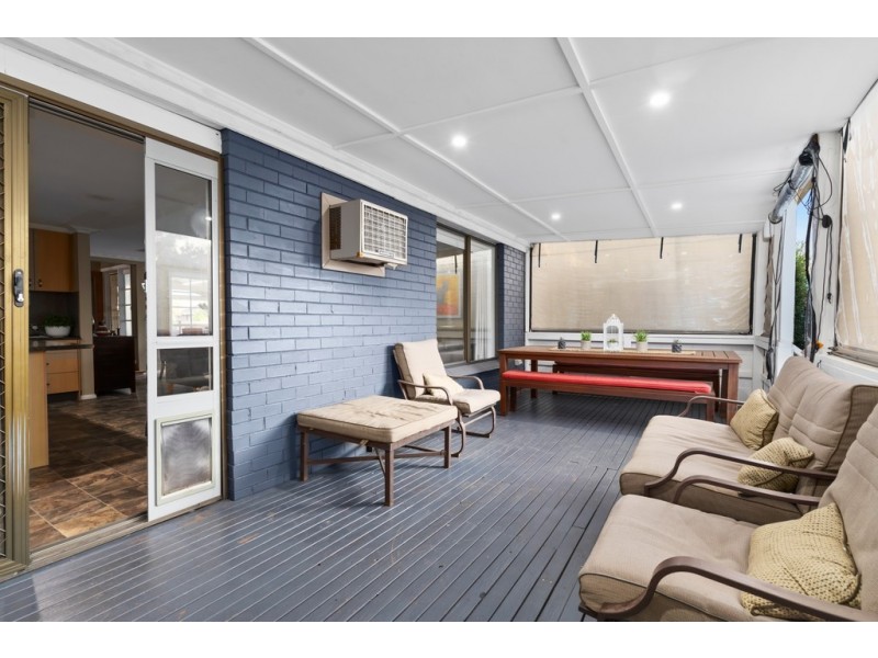 5 Luton Way, Bundoora VIC 3083