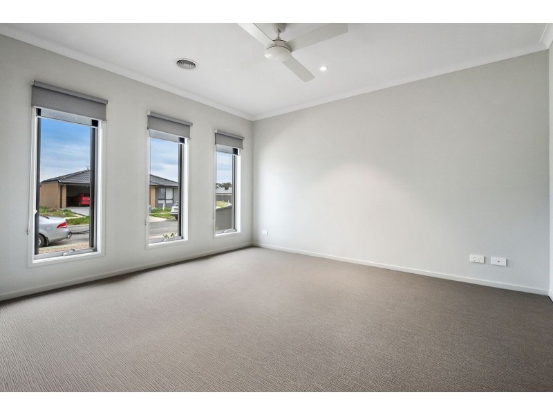 50 Freehold Street, Doreen VIC 3754