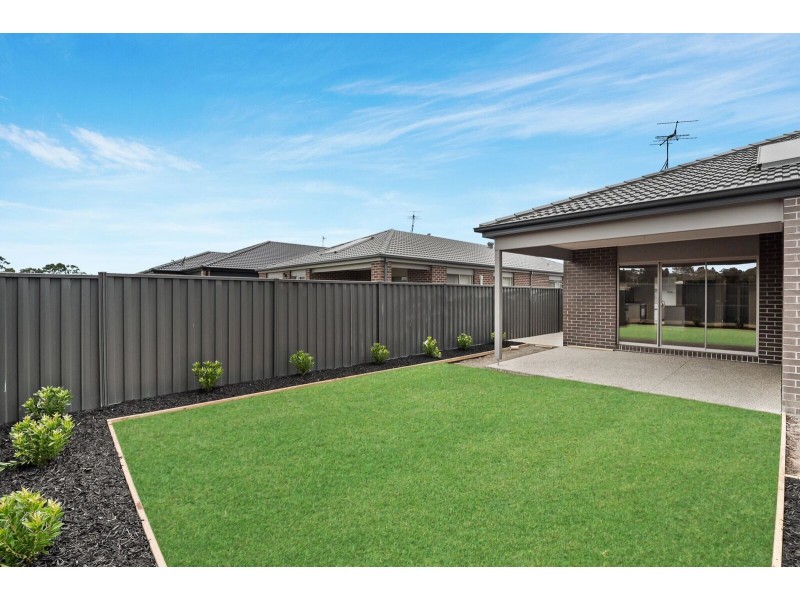 50 Freehold Street, Doreen VIC 3754