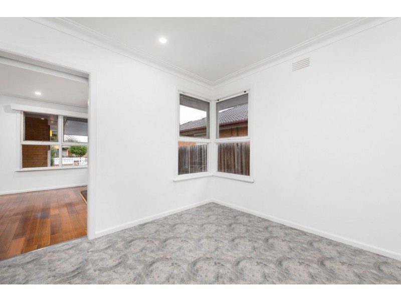 42 Tunaley Parade, Reservoir VIC 3073