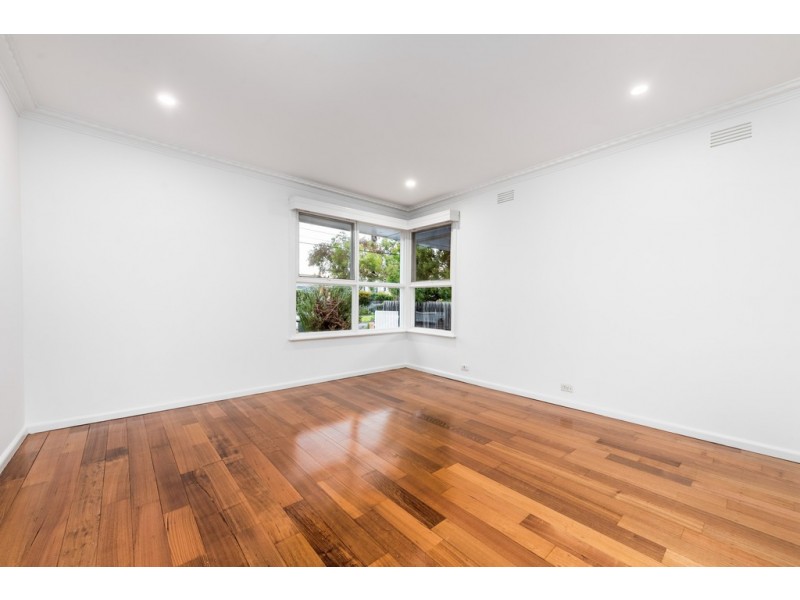 42 Tunaley Parade, Reservoir VIC 3073