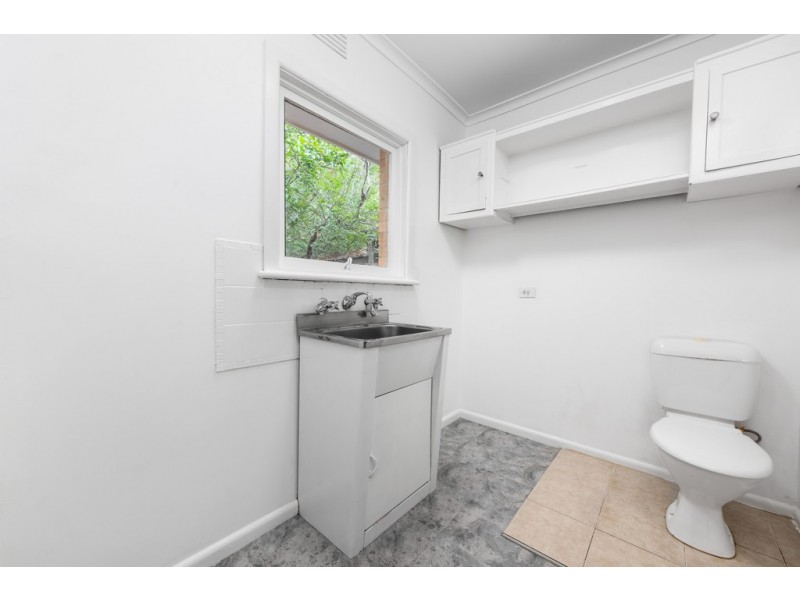 42 Tunaley Parade, Reservoir VIC 3073