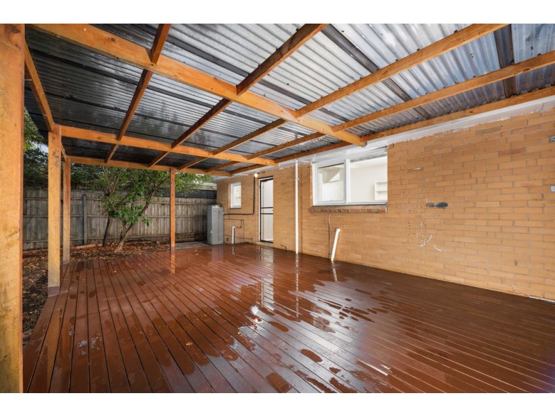 42 Tunaley Parade, Reservoir VIC 3073