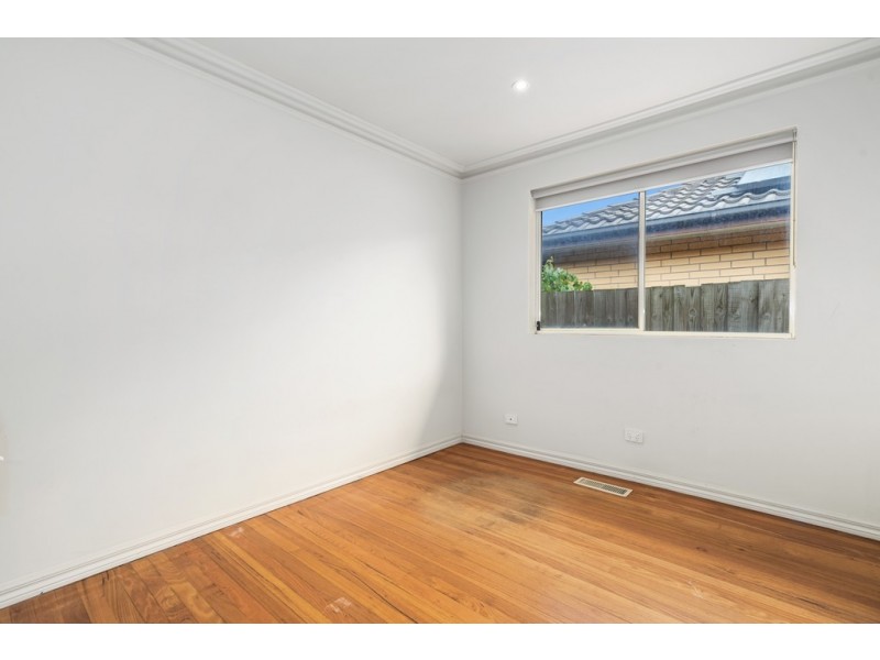 124 Darebin Drive, Thomastown VIC 3074