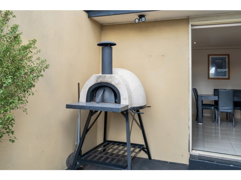 124 Darebin Drive, Thomastown VIC 3074