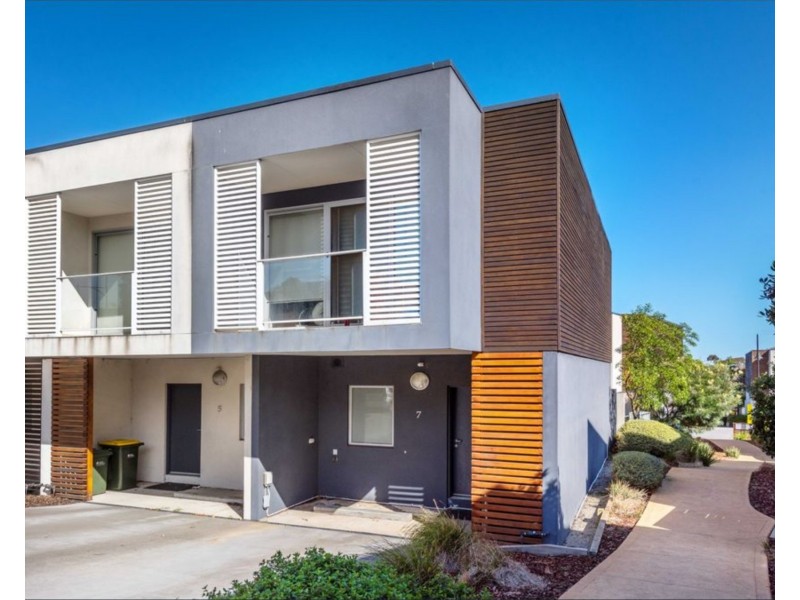 7 Poinsettia Court, Bundoora VIC 3083