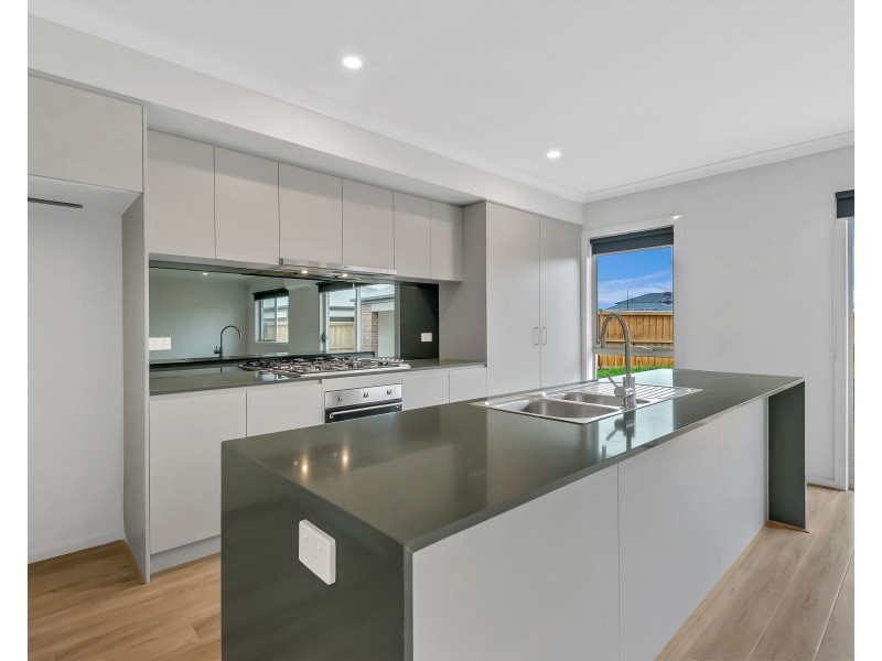 1 Atherton Walk, Doreen VIC 3754