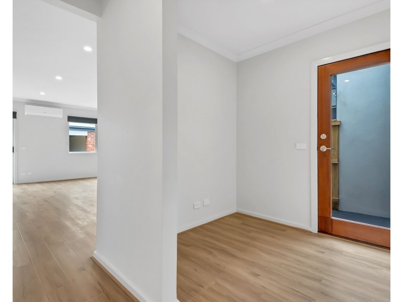 1 Atherton Walk, Doreen VIC 3754