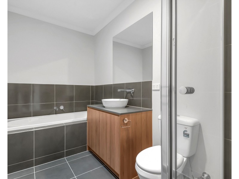 1 Atherton Walk, Doreen VIC 3754