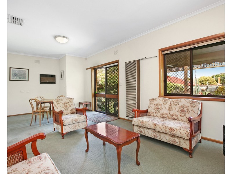 711 Gilbert Road, Reservoir VIC 3073