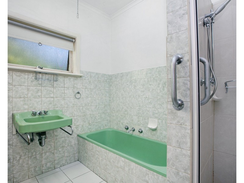 711 Gilbert Road, Reservoir VIC 3073