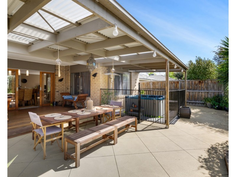 11 Francesca Drive, Mernda VIC 3754