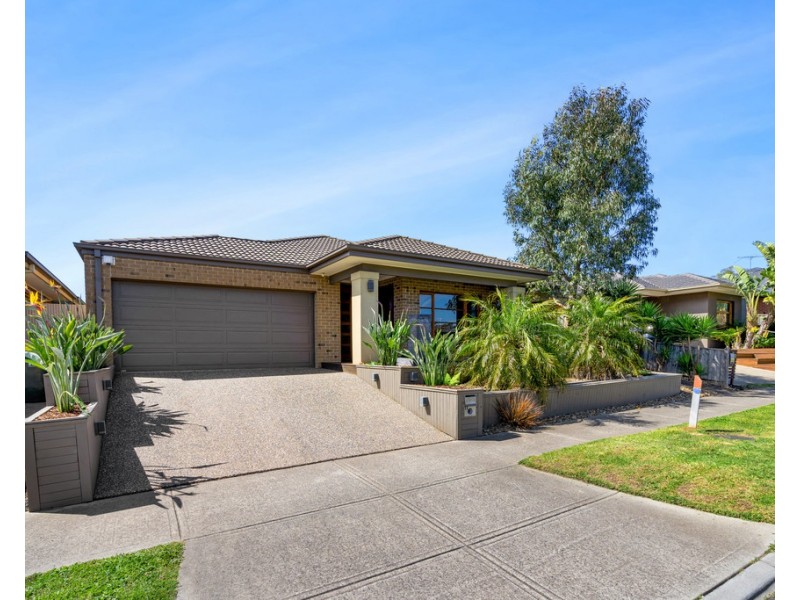 11 Francesca Drive, Mernda VIC 3754