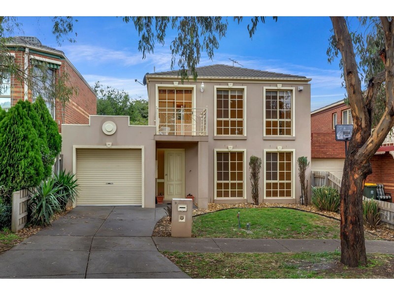 9 Adam Place, Mill Park VIC 3082