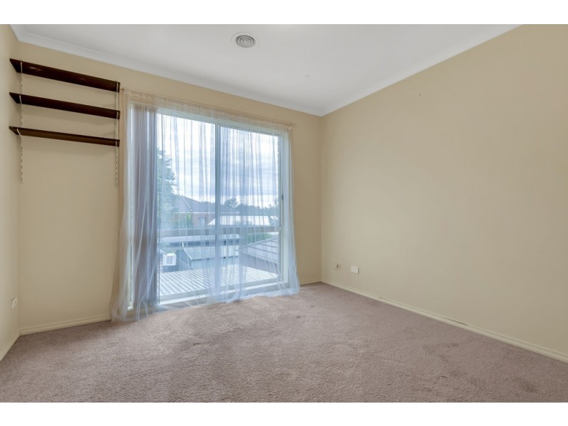 9 Adam Place, Mill Park VIC 3082