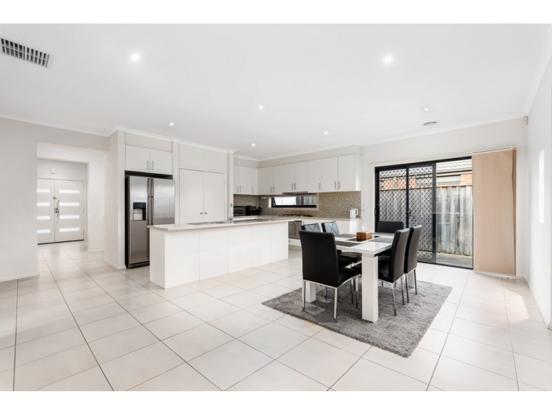 107 Gordons Road, South Morang VIC 3752