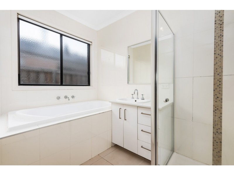 107 Gordons Road, South Morang VIC 3752