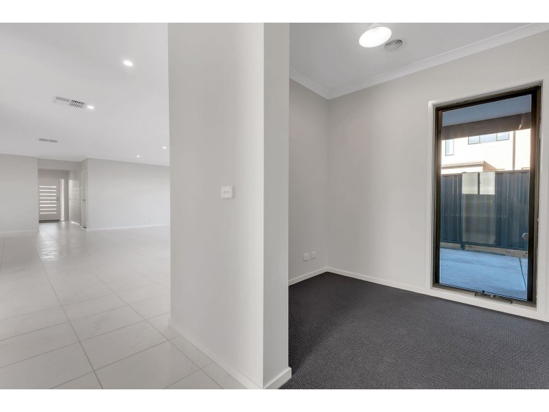 814 Bridge Inn Road, Doreen VIC 3754