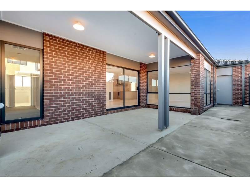 814 Bridge Inn Road, Doreen VIC 3754