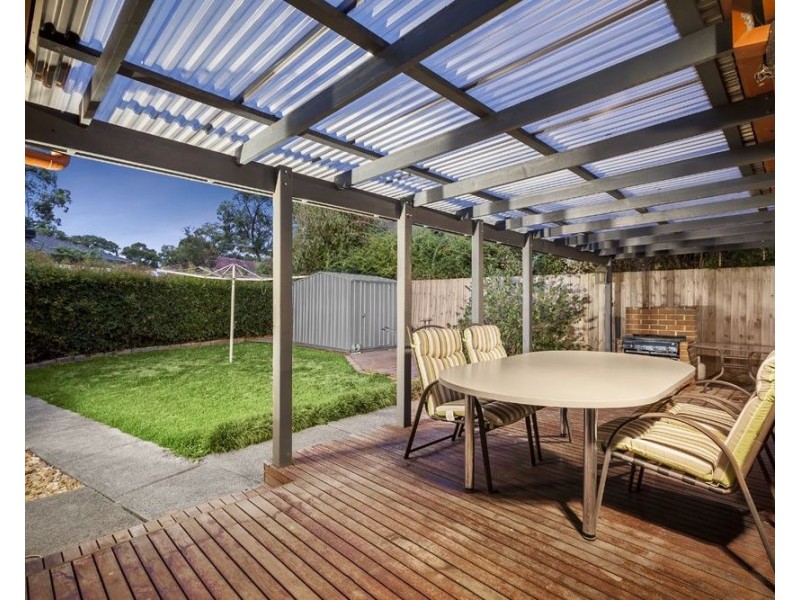 2 Chicquita Place, Mill Park VIC 3082
