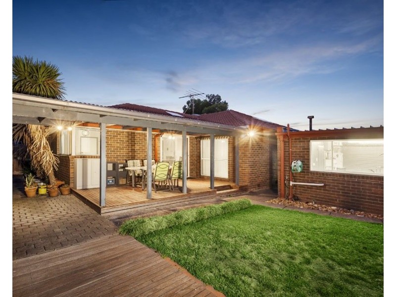 2 Chicquita Place, Mill Park VIC 3082