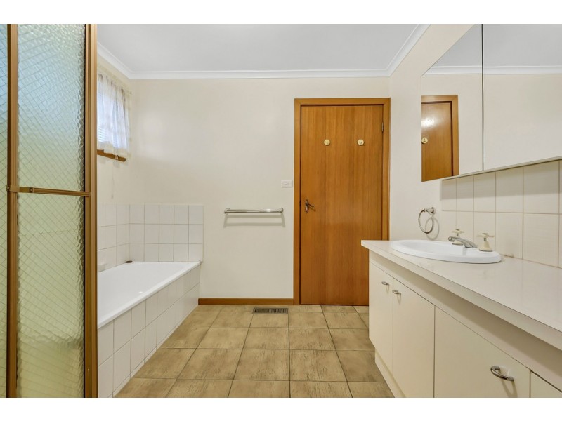 1/52 Nickson Street, Bundoora VIC 3083