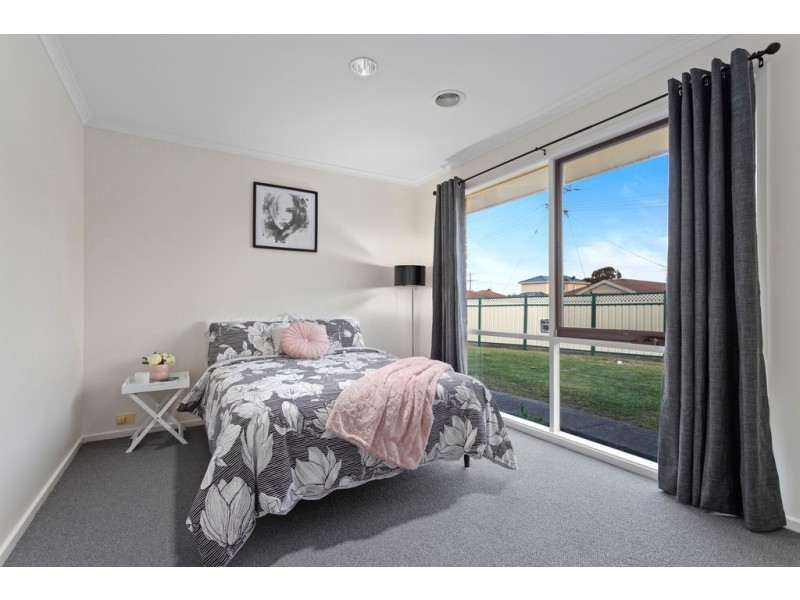 2 Tenby Court, Craigieburn VIC 3064