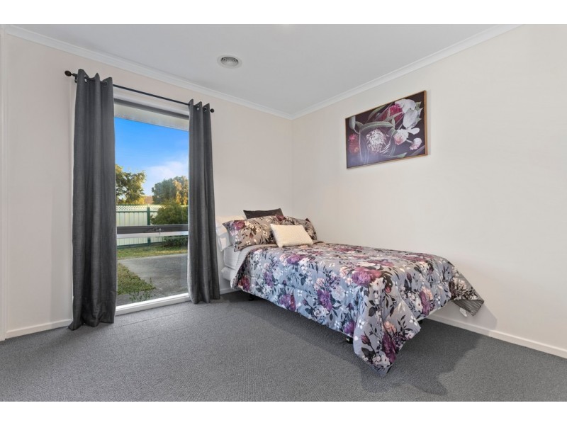 2 Tenby Court, Craigieburn VIC 3064