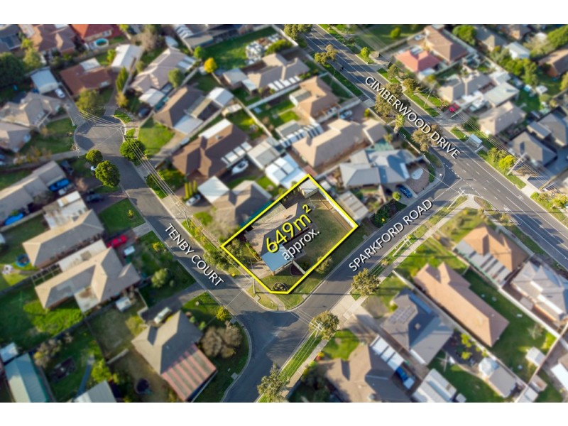 2 Tenby Court, Craigieburn VIC 3064