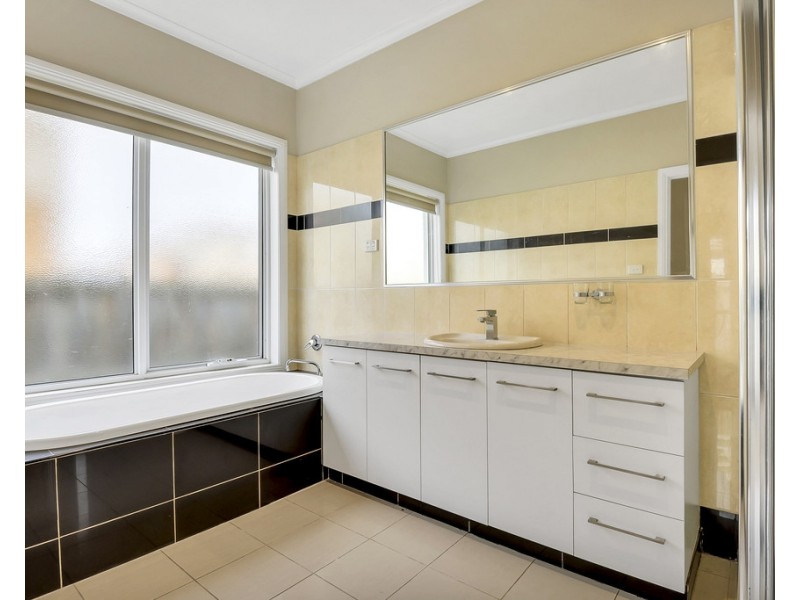 16 Lilly Pilly Avenue, Bundoora VIC 3083