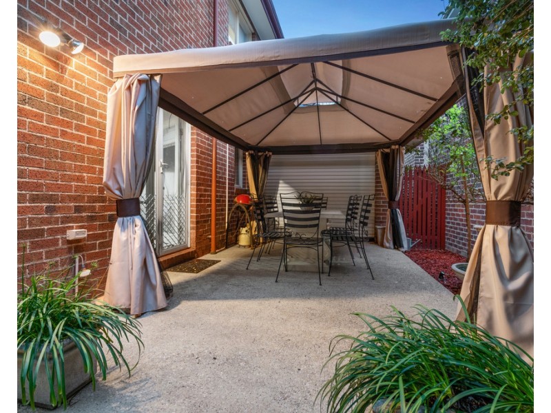 1 Lelean Close, Bundoora VIC 3083