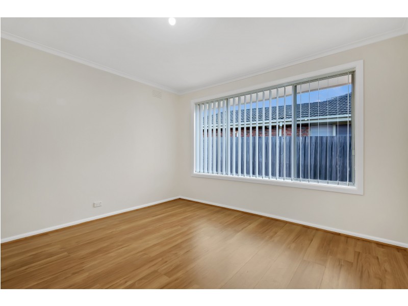 15 Valerie Street, Lalor VIC 3075