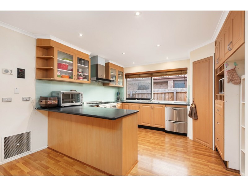 20 Azalea Avenue, Mill Park VIC 3082