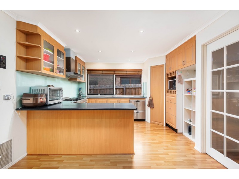 20 Azalea Avenue, Mill Park VIC 3082